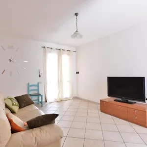 Izzhome Comfort Appartamento Pula