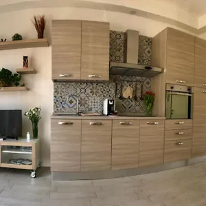 Locchi Suite_ Careggi/meyer/tramvia A Due Passi! Appartamento Firenze